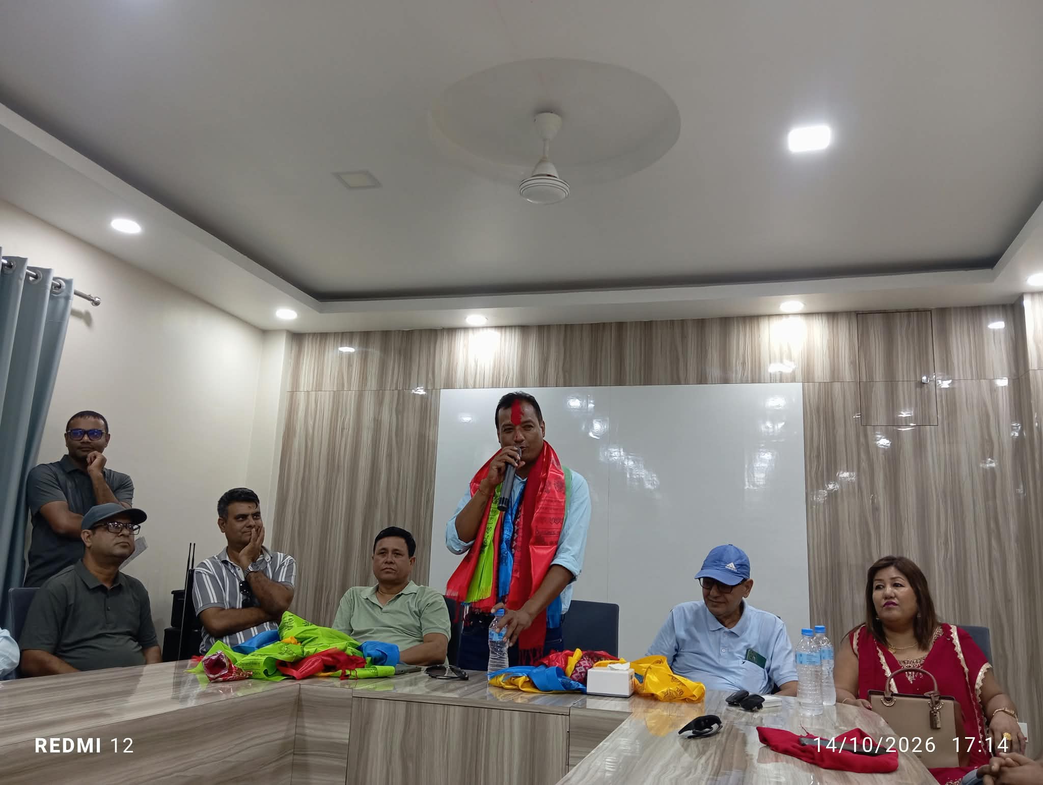 काँग्रेस इटहरी सभापति केसीलाई सम्मान,उपमहानगरको नेतृत्व गर्न सुझाव  